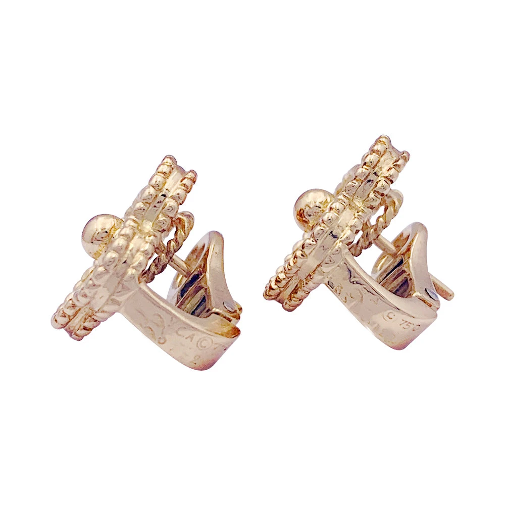 Miller Boucles D'oreilles Van Cleef & Arpels, "Vintage Alhambra" En Or Jaune Et Diamant 5 Miller Boucles D'oreilles Van Cleef & Arpels, "Vintage Alhambra" En Or Jaune Et Diamant – Image 5