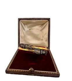 Bracelet Jonc Double En Or Jaune, Grenats Et Diamants -Castafiore Boutique WhatsAppImage2023 09 07at14.30.27 64faf0b072fd7