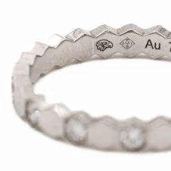 Bague Alliance "Bee My Love" En Or Blanc Et Diamants -Castafiore Boutique bague alliance bee my love en or blanc et diamants 523218