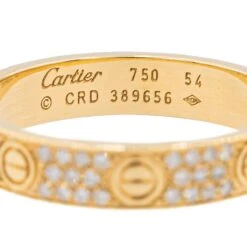 Bague Alliance CARTIER , "Love", En Or Jaune Et Diamant 11 Bague Alliance CARTIER , "Love", En Or Jaune Et Diamant -Castafiore Boutique bague alliance cartier love en or jaune et diamant 322712
