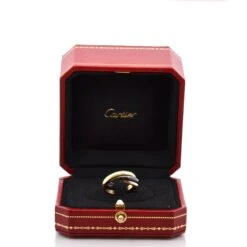 Bague Alliance CARTIER "Trinity" En Or Jaune, Or Blanc, Or Rose Et Céramique -Castafiore Boutique bague alliance cartier trinity en or jaune or blanc or rose et ceramique 680361