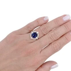 Miller Bague Années 1920, Saphir Ceylan, Diamants Taille Ancienne 16 Miller Bague Années 1920, Saphir Ceylan, Diamants Taille Ancienne -Castafiore Boutique bague annees 1920 saphir ceylan diamants taille ancienne 570198