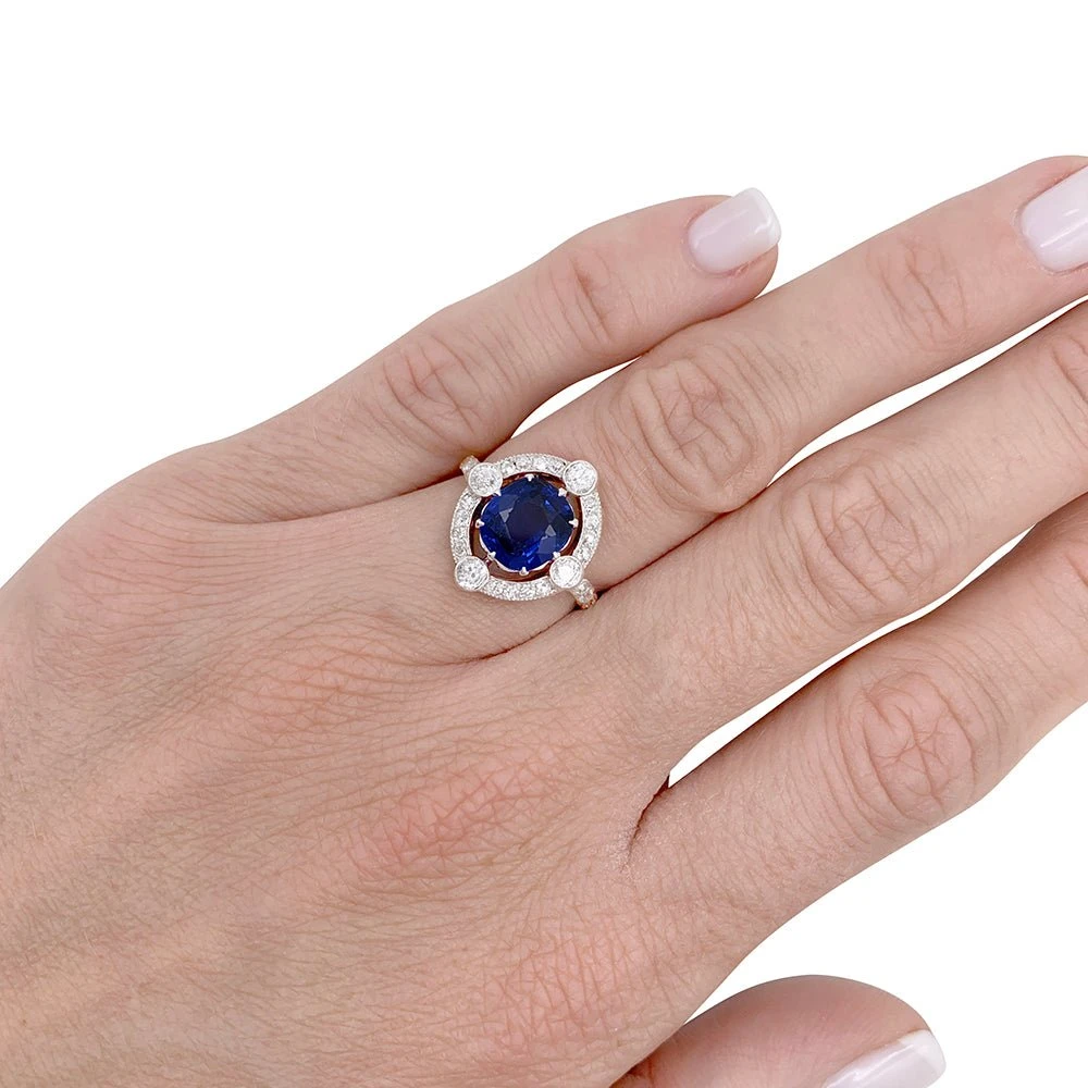 Miller Bague Années 1920, Saphir Ceylan, Diamants Taille Ancienne 7 Miller Bague Années 1920, Saphir Ceylan, Diamants Taille Ancienne – Image 7