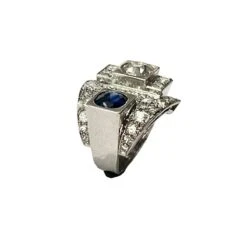 Bague Art Déco En Platine, Diamants Et Saphir -Castafiore Boutique bague art deco en platine diamants et saphir 404247