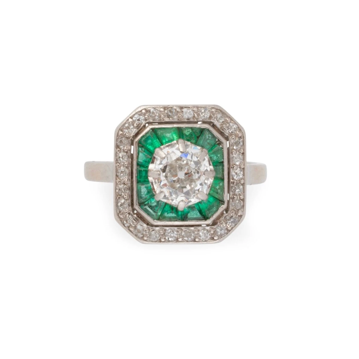 Bague Art Décoen Platine, émeraudes Et Diamants 4 Bague Art Décoen Platine, émeraudes Et Diamants – Image 4