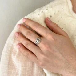 Bague Art Déco Octogonale Diamants En Or Et Platine -Castafiore Boutique bague art deco octogonale diamants en or et platine 609523