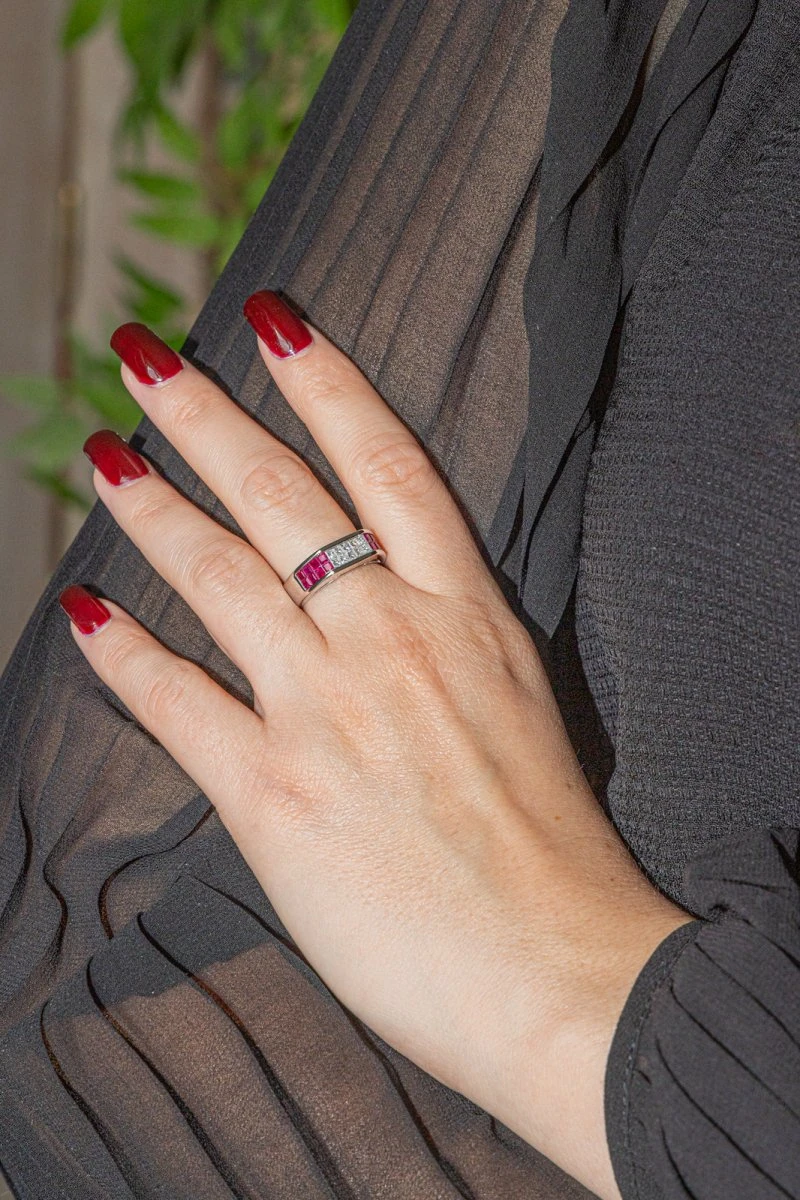 Bague Bandeau En Platine, Diamant Et Rubis 2 Bague Bandeau En Platine, Diamant Et Rubis – Image 2