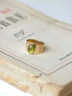 Bague Bandeau Or Rose Et Cabochon Péridot -Castafiore Boutique bague bandeau or rose et cabochon peridot 617654