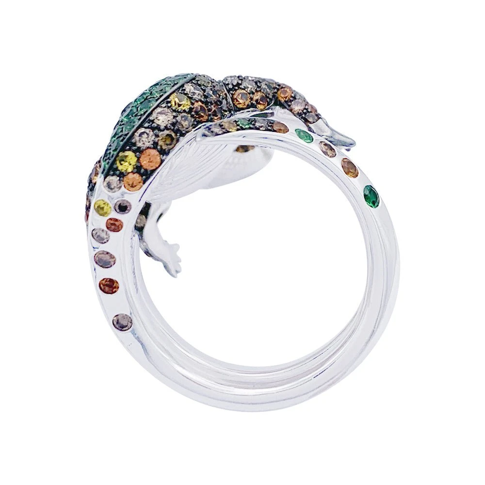 Miller Bague Boucheron Crocodile En Or Blanc, Sertie De Diamants Et Pierres De Couleur 7 Miller Bague Boucheron Crocodile En Or Blanc, Sertie De Diamants Et Pierres De Couleur – Image 7