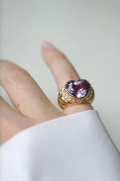 Bague Boule Coeur Améthyste Et Diamants Sur Or Jaune 15 Bague Boule Coeur Améthyste Et Diamants Sur Or Jaune -Castafiore Boutique bague boule coeur amethyste et diamants sur or jaune 520398