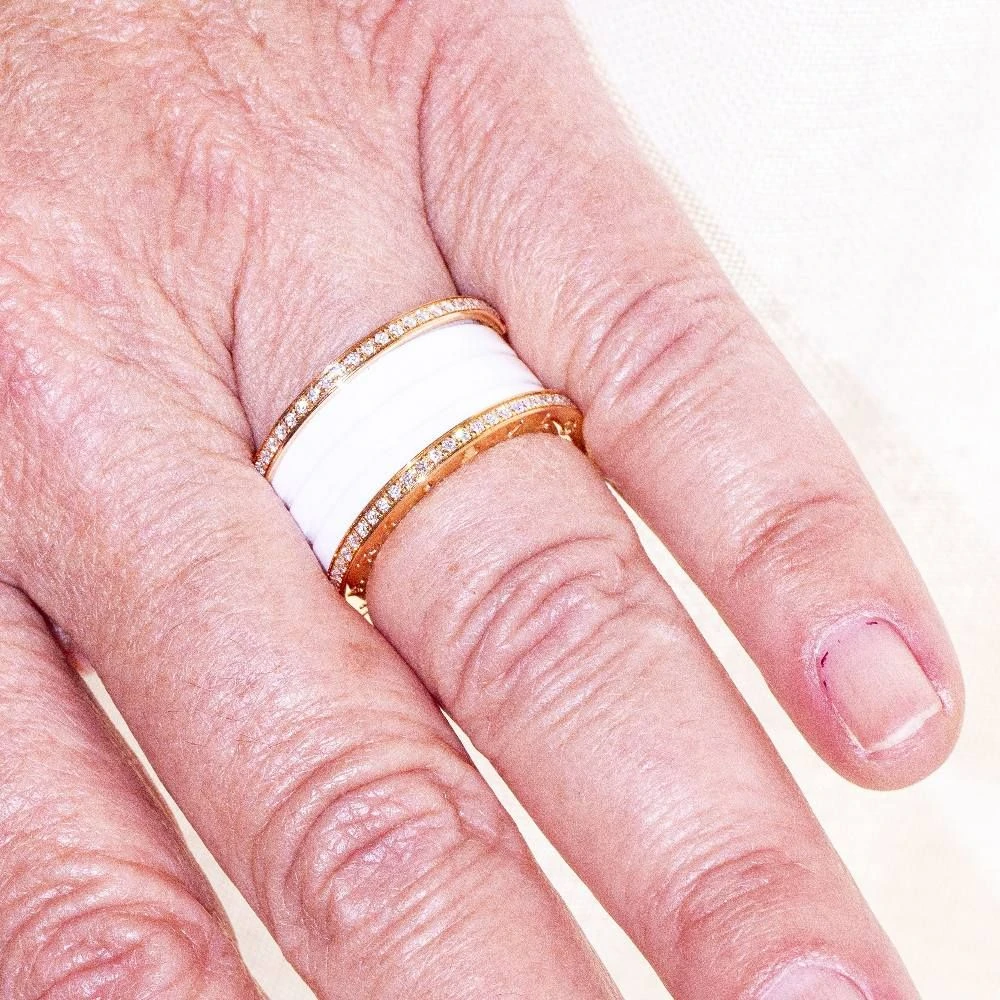 Bague BVLGARI "B.Zero1" En Or Rose, Céramique Et Diamants 2 Bague BVLGARI "B.Zero1" En Or Rose, Céramique Et Diamants – Image 2