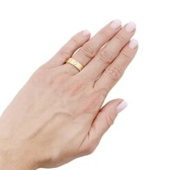 Miller Bague Cartier "Love 3 Diamants" En Or Jaune Et Diamants -Castafiore Boutique bague cartier love 3 diamants en or jaune et diamants 600941