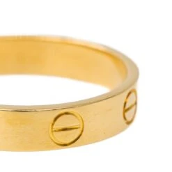 Bague CARTIER "Love" En Or Jaune -Castafiore Boutique bague cartier love en or jaune 484298