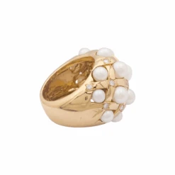 Miller Bague Pavée CHANEL "Baroque" En Or Jaune, Perles Et Diamants -Castafiore Boutique bague chanel baroque en or jaune perles et diamants 727353