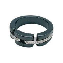 Miller Bague CHANEL "Ultra" En Céramique, Or Blanc Et Diamants. 12 Miller Bague CHANEL "Ultra" En Céramique, Or Blanc Et Diamants. -Castafiore Boutique bague chanel ultra en ceramique or blanc et diamants 249964