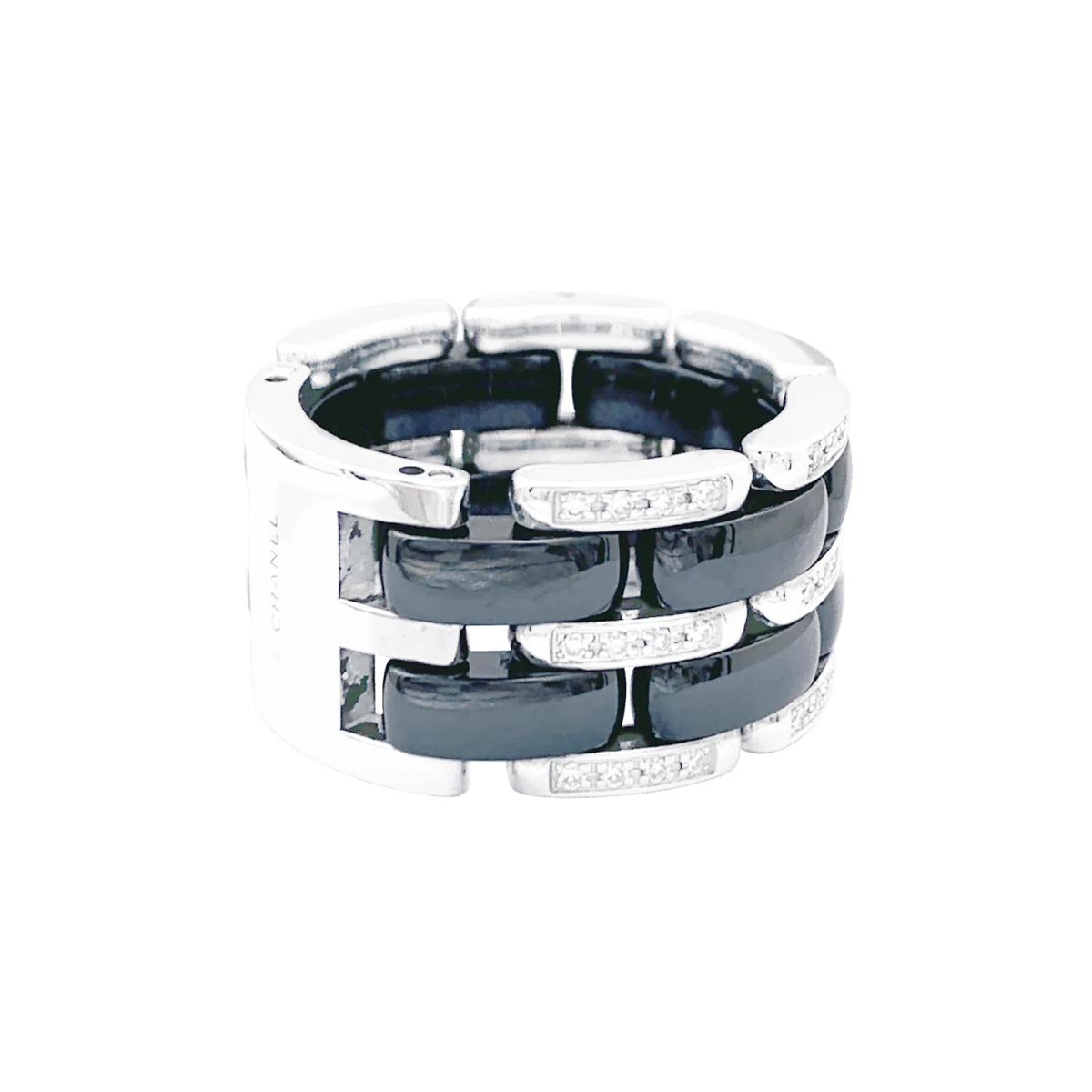Miller Bague CHANEL "Ultra" En Or Blanc, Céramique Noire Et Diamants 6 Miller Bague CHANEL "Ultra" En Or Blanc, Céramique Noire Et Diamants – Image 6