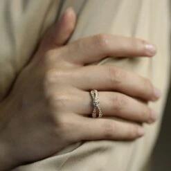 Bague Jarretière CHAUMET En Or Et Diamants -Castafiore Boutique bague chaumet collection liens seduction vers 2016 en or rose 18 cts et diamants taille 53 475878