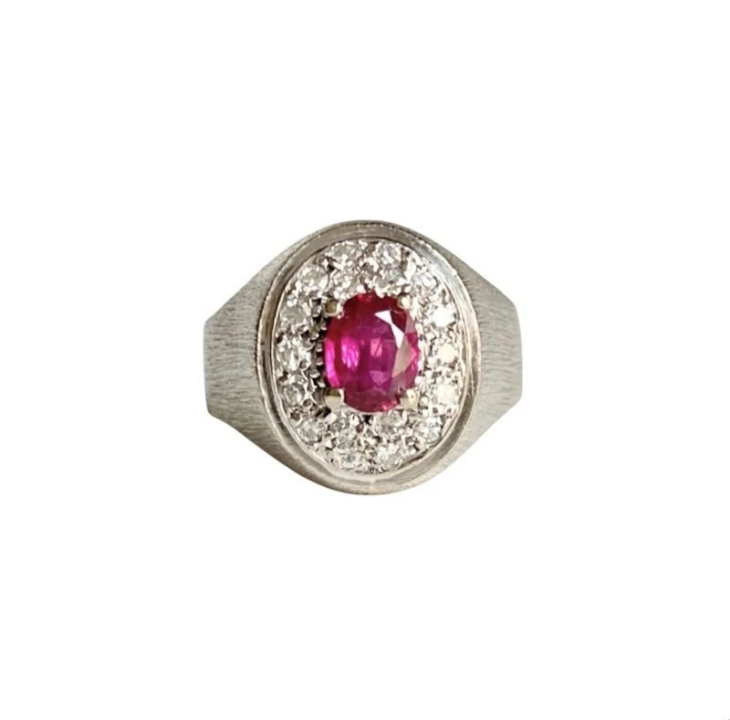 Bague Chevalière En Or Gris, Rubis Et Diamant 1 Bague Chevalière En Or Gris, Rubis Et Diamant