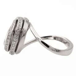 Bague CHOPARD "Happy Diamonds" En Or Blanc Et Diamants 11 Bague CHOPARD "Happy Diamonds" En Or Blanc Et Diamants -Castafiore Boutique bague chopard happy diamonds en or blanc et diamants 635492