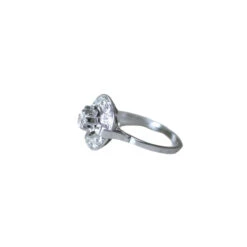 Bague Cible En Or Blanc Et Diamants -Castafiore Boutique bague cible art deco diamant or blanc et platine 160175