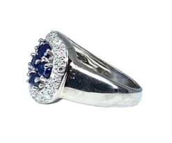 Bague Bandeau En Or Blanc, Saphirs Et Diamants 10 Bague Bandeau En Or Blanc, Saphirs Et Diamants -Castafiore Boutique bague cocktail en or blanc saphir et diamants 173111