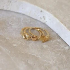 Bague Alliance En Or 12 Bague Alliance En Or -Castafiore Boutique bague de foi fede or jaune 225146