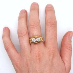 Bague Diamants « Rocaille » En Or Jaune Et Diamants 7 Bague Diamants « Rocaille » En Or Jaune Et Diamants -Castafiore Boutique bague diamants rocaille 2 diamants pour 13 ct or 18k 810448