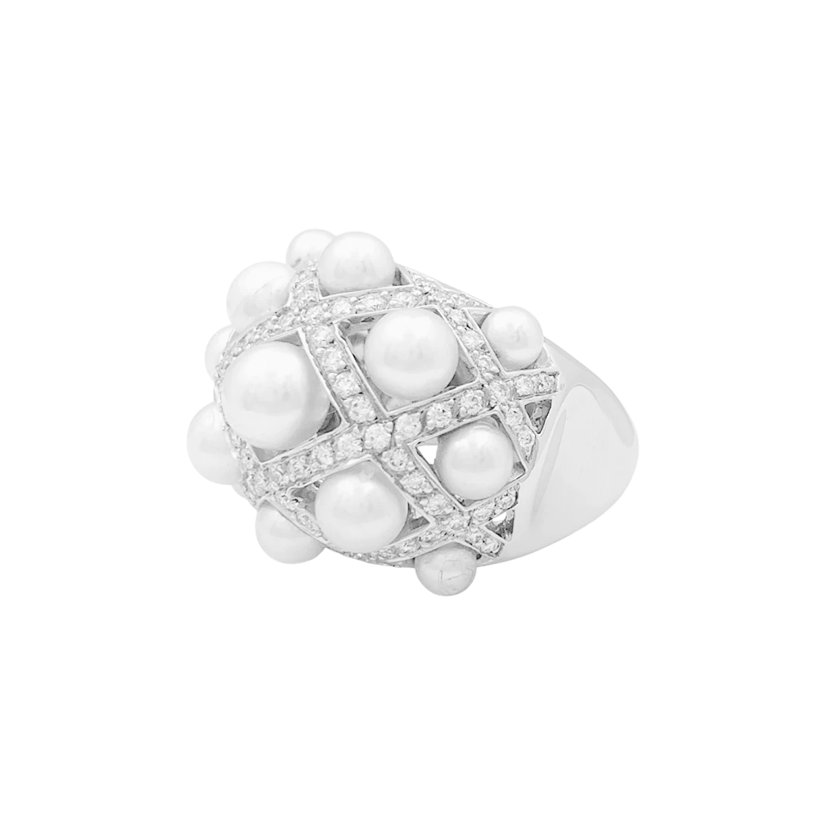 Miller Bague Dôme CHANEL "Baroque" En Or Blanc, Perles Et Diamants 3 Miller Bague Dôme CHANEL "Baroque" En Or Blanc, Perles Et Diamants – Image 3