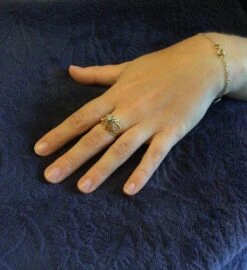 Bague Dôme En Or Jaune Et Diamant -Castafiore Boutique bague dome en or jaune et diamant 414804