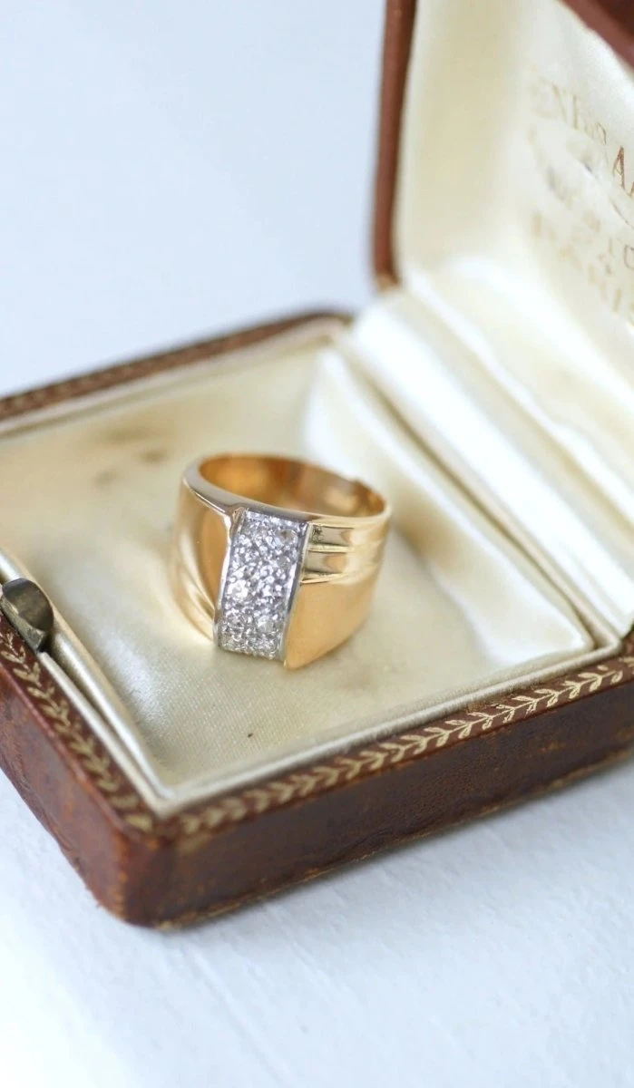 Bague Dome Tank Diamants, Or Et Platine 1 Bague Dome Tank Diamants, Or Et Platine