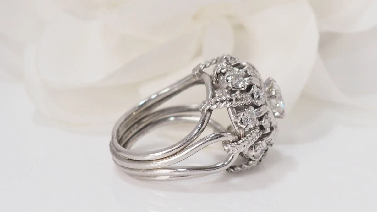 Bague Dôme Vintage En Palladium Et Diamants 6 Bague Dôme Vintage En Palladium Et Diamants – Image 6