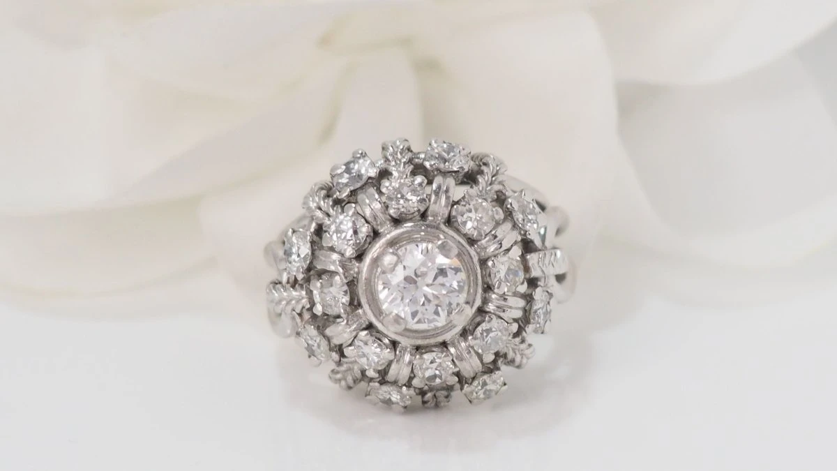 Bague Dôme Vintage En Palladium Et Diamants 1 Bague Dôme Vintage En Palladium Et Diamants