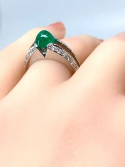 Bague En Or Blanc 18 Carats En émeraude Cabochon Et Diamants -Castafiore Boutique bague en or blanc 18 carats en emeraude cabochon et diamants 278686
