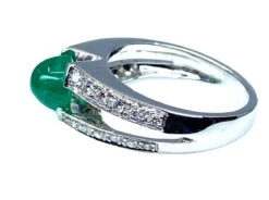 Bague En Or Blanc 18 Carats En émeraude Cabochon Et Diamants -Castafiore Boutique bague en or blanc 18 carats en emeraude cabochon et diamants 677427