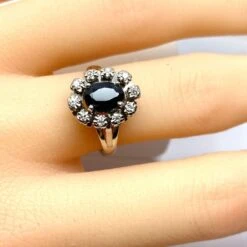 Bague En Or Blanc 18 Carats, Saphir Et Diamants 9 Bague En Or Blanc 18 Carats, Saphir Et Diamants -Castafiore Boutique bague en or blanc 18 carats saphir et diamants 335709