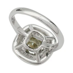 Miller Bague En Or Blanc à Entourage, Centre Diamant Jaune 2,01 Carats -Castafiore Boutique bague en or blanc a entourage centre diamant jaune 201 carats 307937