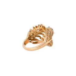 Bague Plume En Or Jaune Et Diamant 13 Bague Plume En Or Jaune Et Diamant -Castafiore Boutique bague en or jaune en forme de plume ornee dun solitaire 277535