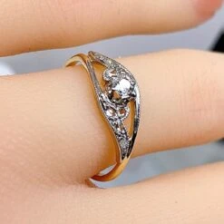 Bague En Or Jaune Et Diamants -Castafiore Boutique bague en or jaune et diamants 793323