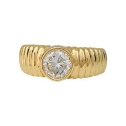 Miller Bague En Or Jaune Godronné Et Diamant -Castafiore Boutique bague en or jaune godronne et diamant 160385