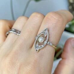 Bague En Or Jaune, Platine, Perle Et Diamants -Castafiore Boutique bague en or jaune platine perle et diamants 679454