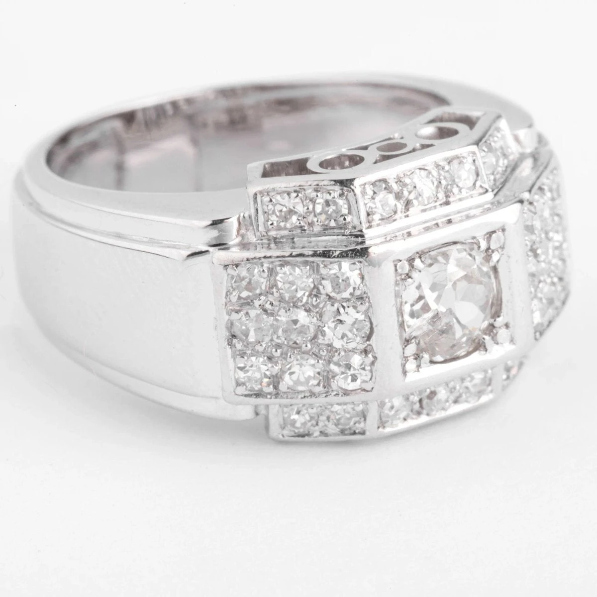 Bague En Platine Et Diamants à Gradins 2 Bague En Platine Et Diamants à Gradins – Image 2