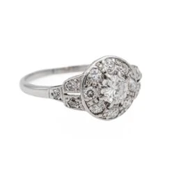 Bague Entourage En Or Blanc Et Diamant -Castafiore Boutique bague entourage en or blanc et diamant 672674