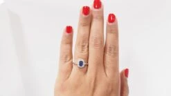 Bague Entourage En Or Blanc, Saphir De Ceylan Et Diamants -Castafiore Boutique bague entourage en or blanc saphir de ceylan et diamants 413773