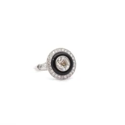 Bague Entourage En Platine, Onyx Et Diamants 8 Bague Entourage En Platine, Onyx Et Diamants -Castafiore Boutique bague entourage en platine onyx et diamants 655712
