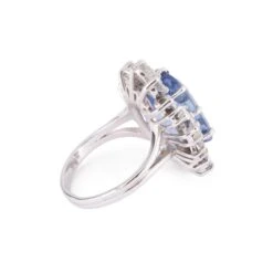 Bague Entourage Saphir Naturel Et Diamant -Castafiore Boutique bague entourage saphir naturel et diamant 204713