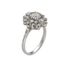 Bague Entourage En Or Gris Et Diamants 9 Bague Entourage En Or Gris Et Diamants -Castafiore Boutique bague entourage vers 1970 en or gris 18k avec 150 cts de diamants taille ancienne h si2 taille 56 416703