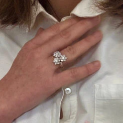 Bague "Fleurs" En Or Blanc Et Diamants -Castafiore Boutique bague fleurs en or blanc et diamants 673197