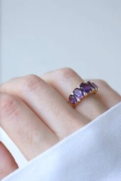 Bague Jarretière Améthystes Et Diamants 15 Bague Jarretière Améthystes Et Diamants -Castafiore Boutique bague jarretiere amethystes et diamants 920539