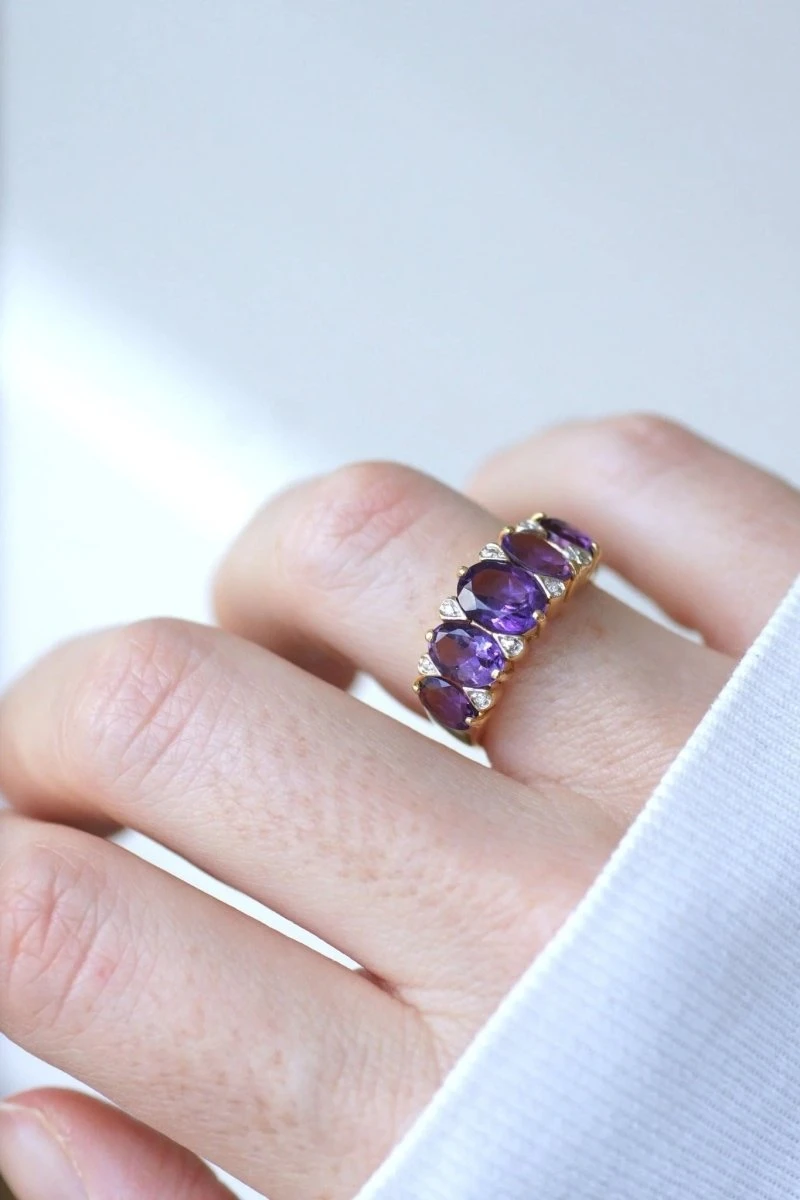 Bague Jarretière Améthystes Et Diamants 2 Bague Jarretière Améthystes Et Diamants – Image 2
