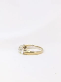 Bague Jarretière En Or Blanc Et Diamants 0,75 Ct -Castafiore Boutique bague jarretiere en or blanc et diamants 075 ct 323830